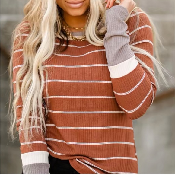 New and never worn fall sweater - Picture 2 of 2